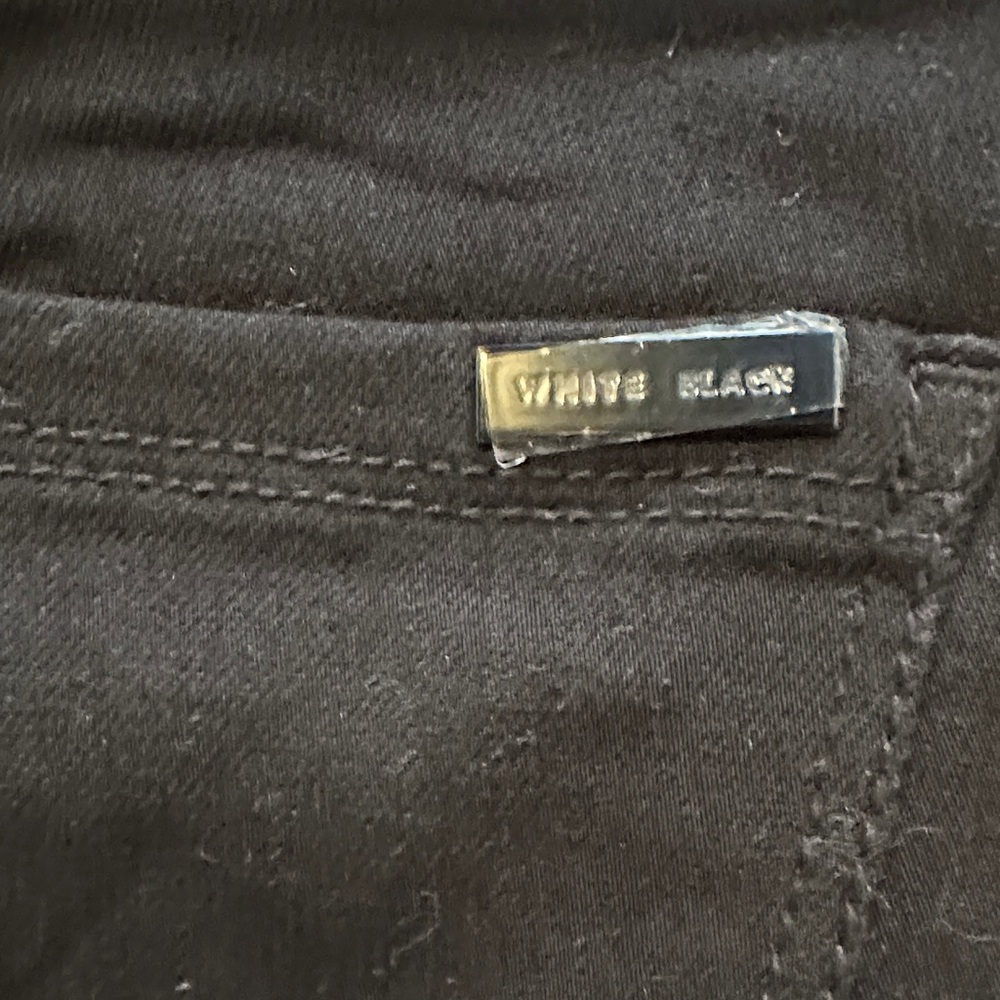 WHBM High-Rise Straight Crop Black Jeans Size 2 P – Must-Have! - Picture 9 of 9